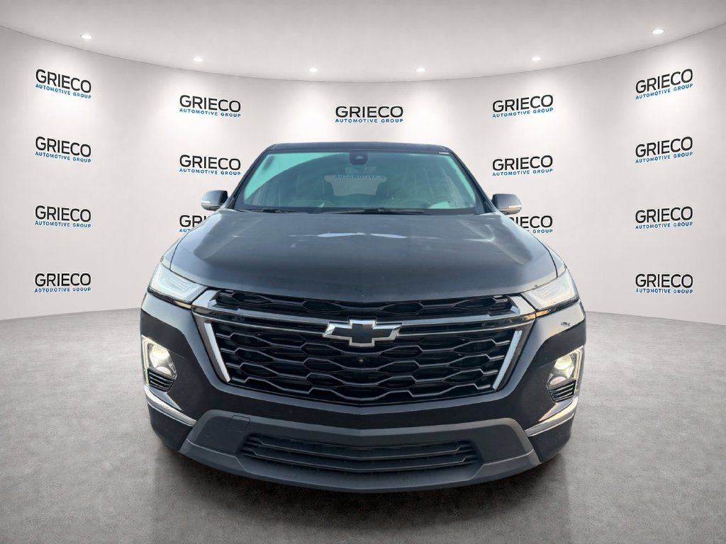 Used 2023 Chevrolet Traverse Premier w/ Redline Edition FWD image 2