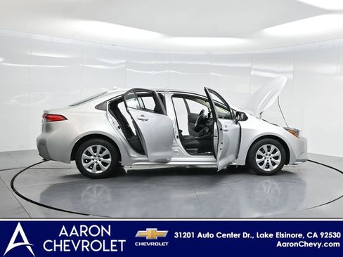 Used 2023 Toyota Corolla LE image 3