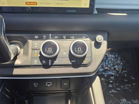 Used 2024 Land Rover Defender 110 S AWD/4WD image 30