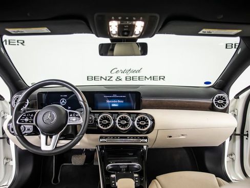 Used 2021 Mercedes-Benz A 220 4MATIC image 23