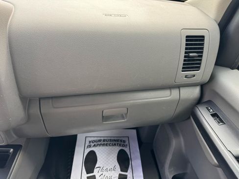 Used 2018 Nissan NV 2500 S RWD image 18
