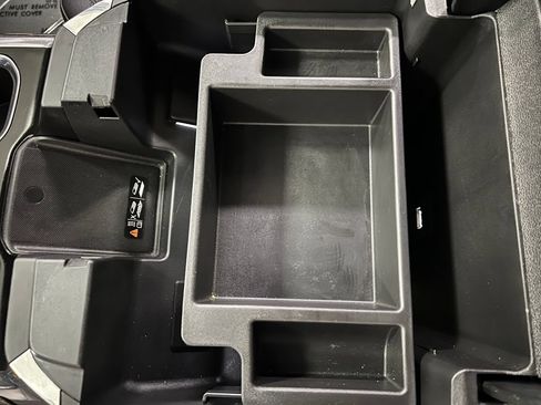 Used 2023 Chevrolet Silverado 1500 LT Trail Boss w/ LT Trail Boss Premium Package AWD/4WD image 30