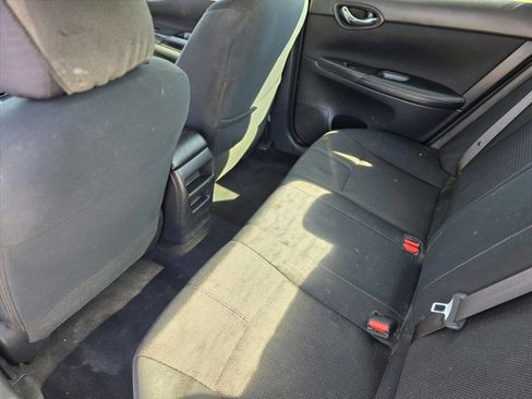 Used 2017 Nissan Sentra S image 4