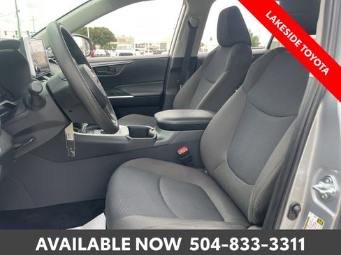Certified 2025 Toyota RAV4 LE AWD/4WD image 29