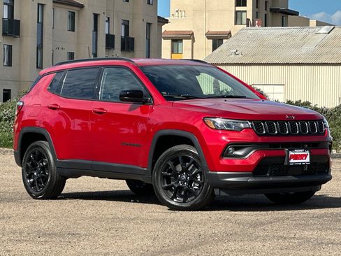 New 2026 Jeep Compass Latitude image 1