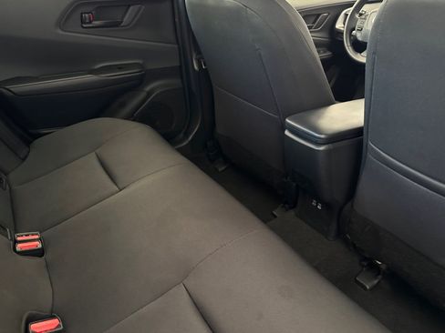 Used 2024 Toyota Prius LE FWD image 31