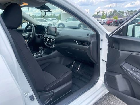 Used 2024 Nissan Sentra SV FWD image 37