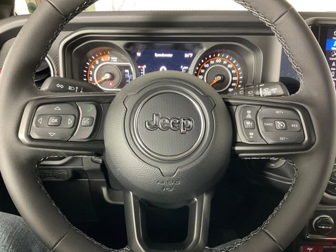 New 2026 Jeep Wrangler Unlimited Rubicon image 15