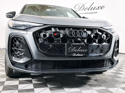 Used 2025 Audi SQ5 Premium Plus w/ Premium Plus Package AWD/4WD image 32