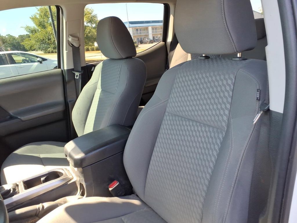 Used 2023 Toyota Tacoma SR5 w/ Technology Package AWD/4WD image 13