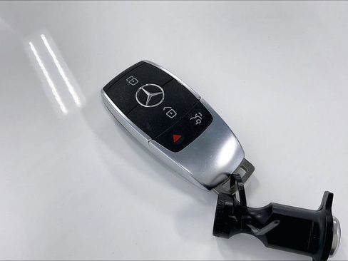 Used 2026 Mercedes-Benz GLE 350 4MATIC image 13