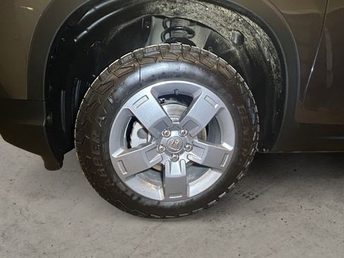 Used 2025 Honda Ridgeline TrailSport image 12