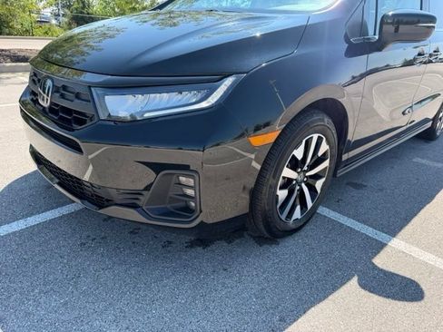 Used 2025 Honda Odyssey EX-L image 4