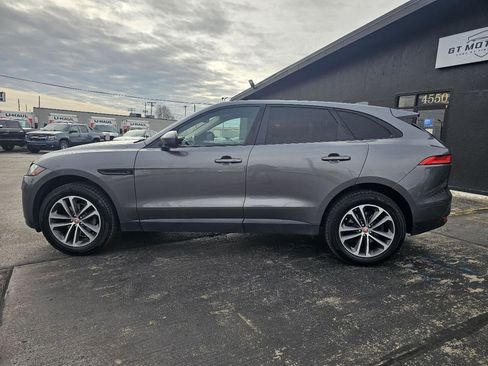 Used 2019 Jaguar F-PACE Premium image 8