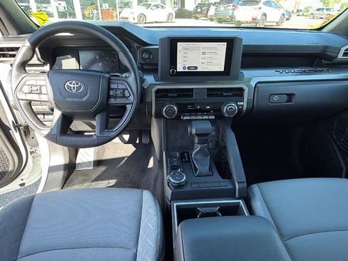 Used 2026 Toyota Tacoma 4x4 Double Cab image 18
