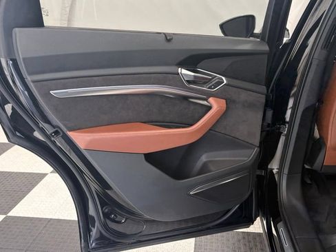 Used 2019 Audi e-tron Prestige AWD/4WD image 19