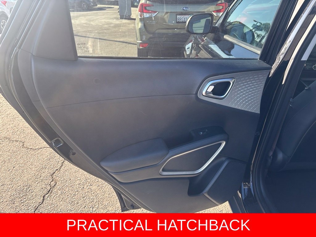 Used 2020 Kia Soul LX FWD image 16