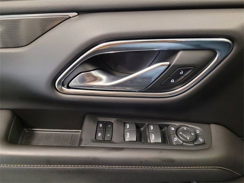 Used 2021 GMC Yukon AT4 w/ Technology Package image 29