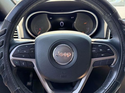 Certified 2020 Jeep Grand Cherokee Laredo w/ Quick Order Package 2BN North AWD/4WD image 35