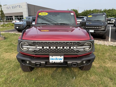 Used 2026 Ford Bronco Badlands AWD/4WD image 8