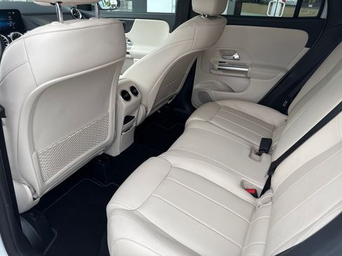 Certified 2023 Mercedes-Benz GLA 250 w/ Premium Package image 12