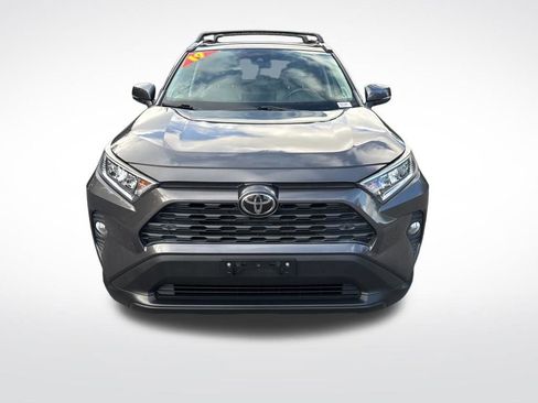 Used 2019 Toyota RAV4 XLE Premium image 2