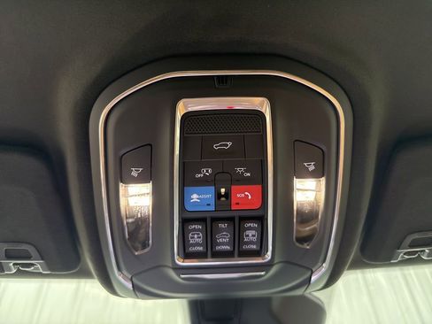 New 2026 Jeep Grand Cherokee L Summit AWD/4WD image 37