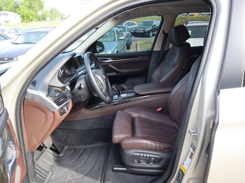 Used 2014 BMW X5 xDrive50i image 9
