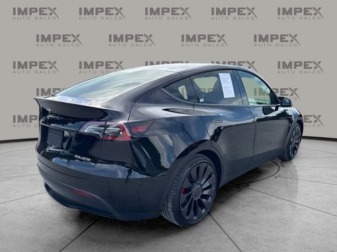 Used 2022 Tesla Model Y Performance AWD/4WD image 3