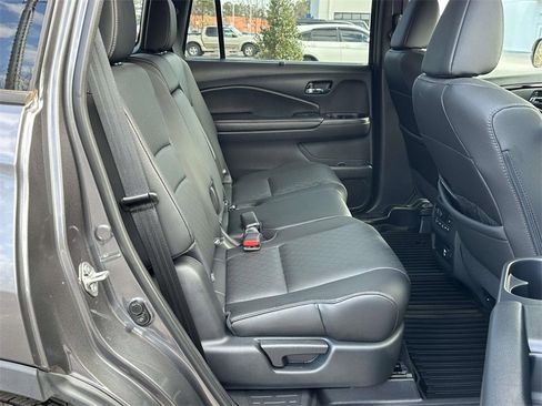 Certified 2020 Honda Passport Touring image 7