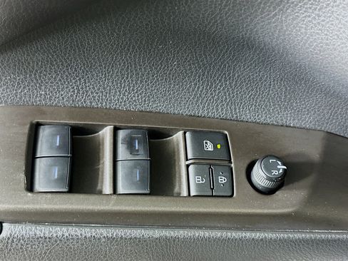 Used 2024 Toyota Camry SE FWD image 15