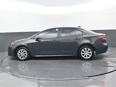 Used 2025 Toyota Corolla LE w/ Convenience Package image 20