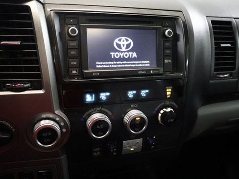 Used 2016 Toyota Sequoia Platinum image 20