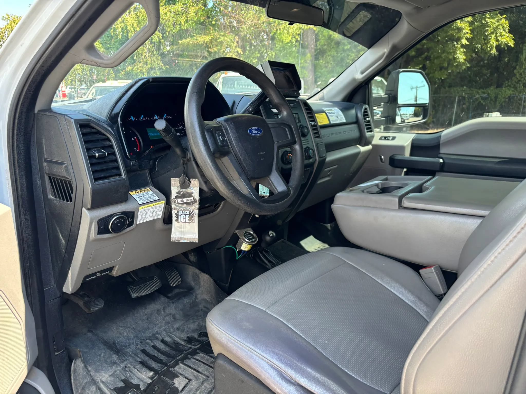 Used 2019 Ford F550 4x4 Regular Cab Super Duty image 14