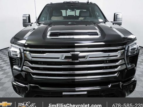 Used 2024 Chevrolet Silverado 2500 High Country w/ Technology Package AWD/4WD image 27