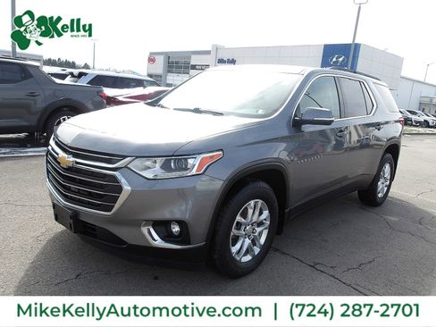 Used 2020 Chevrolet Traverse LT image 3