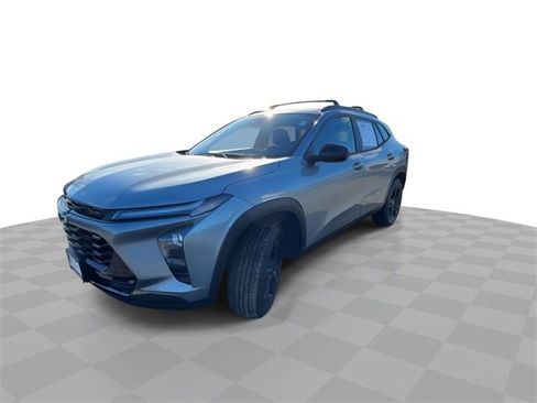 Certified 2025 Chevrolet Trax ACTIV image 4