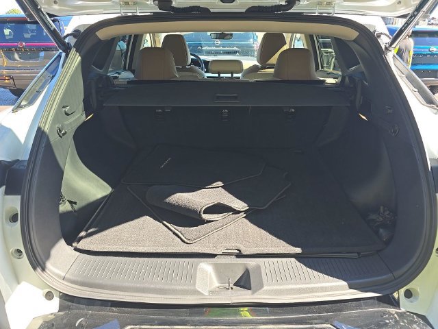 Certified 2026 Nissan Murano Platinum w/ Cargo Package AWD/4WD image 2