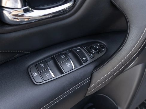 Used 2021 INFINITI QX80 Sensory w/ All-Season Package AWD/4WD image 10