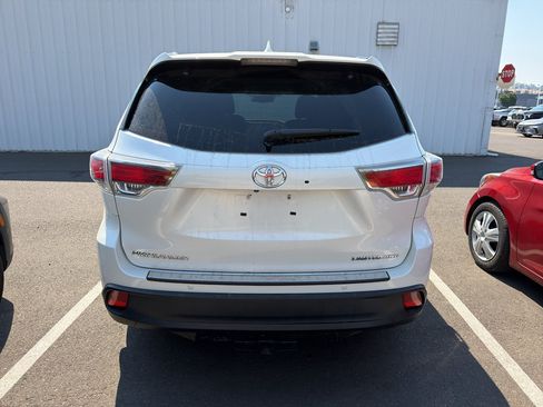 Used 2014 Toyota Highlander Limited Platinum AWD/4WD image 7