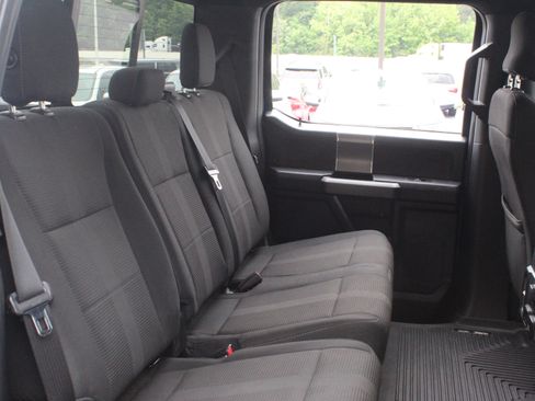 Used 2017 Ford F150 XLT w/ Equipment Group 302A Luxury AWD/4WD image 32