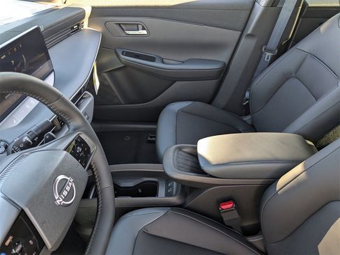 New 2026 Nissan Leaf SV+ image 11