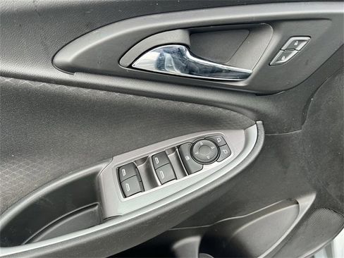 Used 2024 Chevrolet Malibu RS image 15