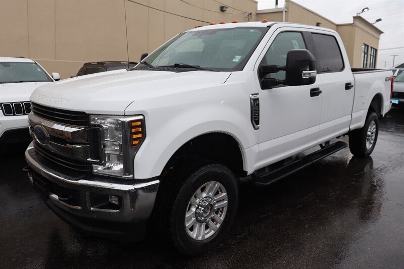 Used 2019 Ford F250 XLT w/ XLT Value Package AWD/4WD image 3