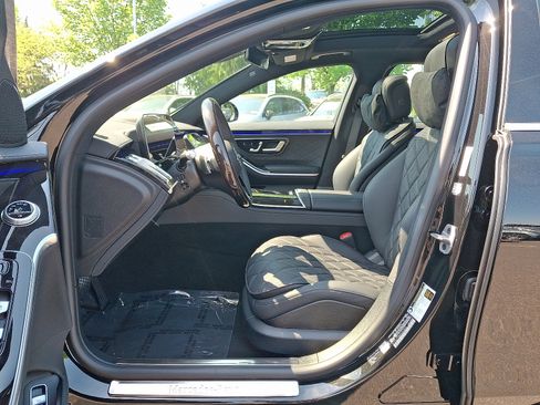 Certified 2026 Mercedes-Benz S 580 4MATIC Sedan image 13