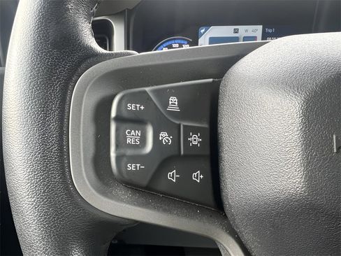 Used 2023 Ford Bronco Wildtrak image 24