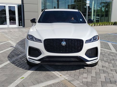 Used 2026 Jaguar F-PACE R-Dynamic S image 8