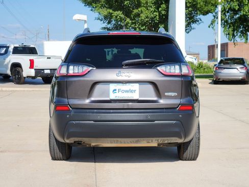 Used 2020 Jeep Cherokee Latitude Plus FWD image 6