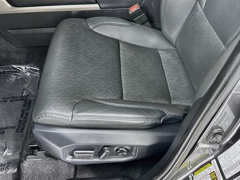 Certified 2025 Toyota Tundra Limited AWD/4WD image 20