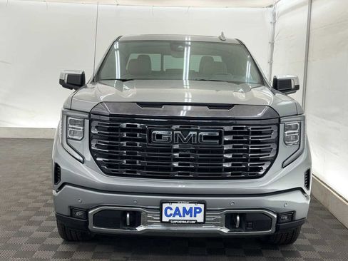 Used 2024 GMC Sierra 1500 Denali Ultimate image 9